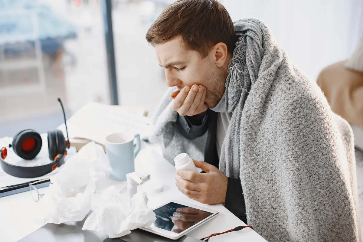 Cold &Amp; Flu Treatment: Expert Advice For Spring Residents 2 Doctor Examining A Patient